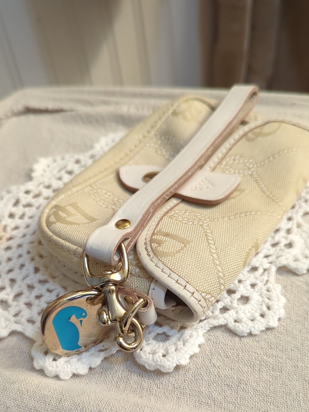 Dooney And Bourke